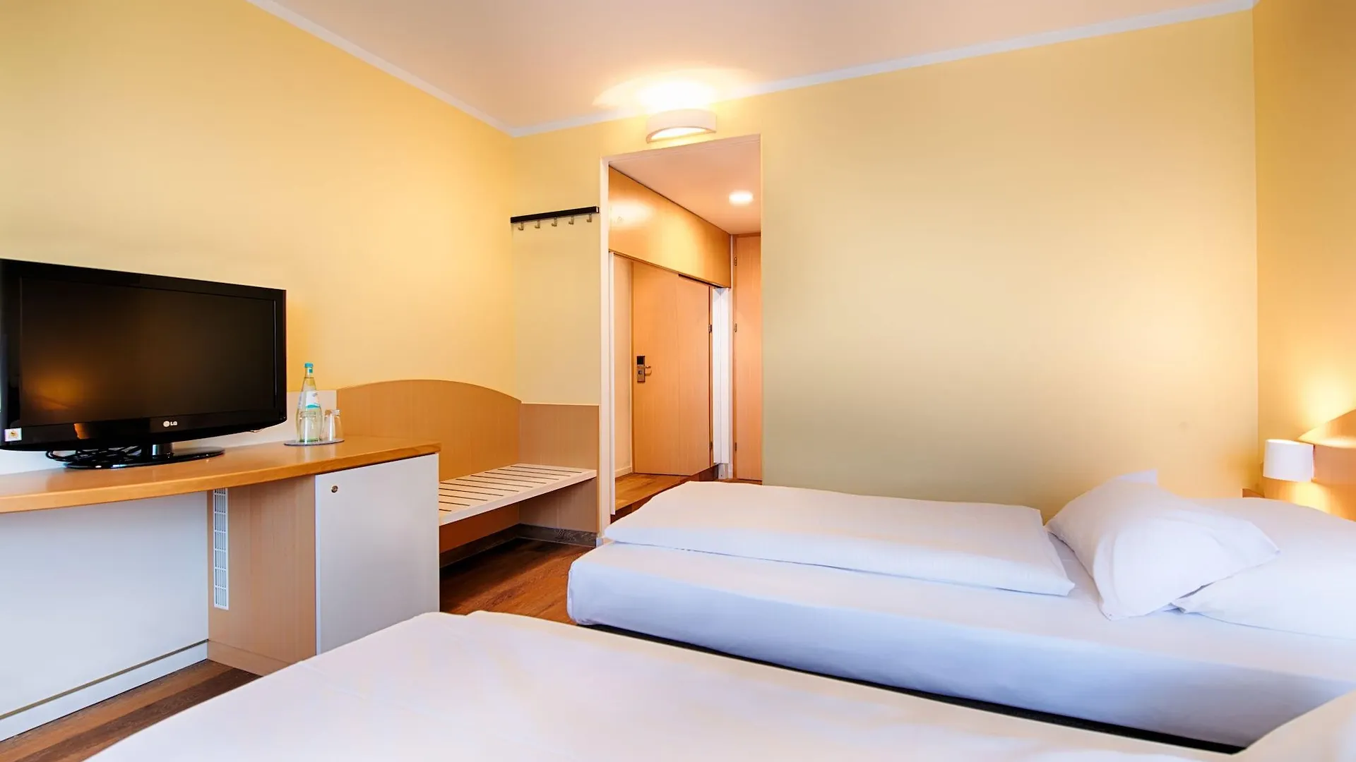 Garner Hotel Erlangen Sud By Ihg Germany