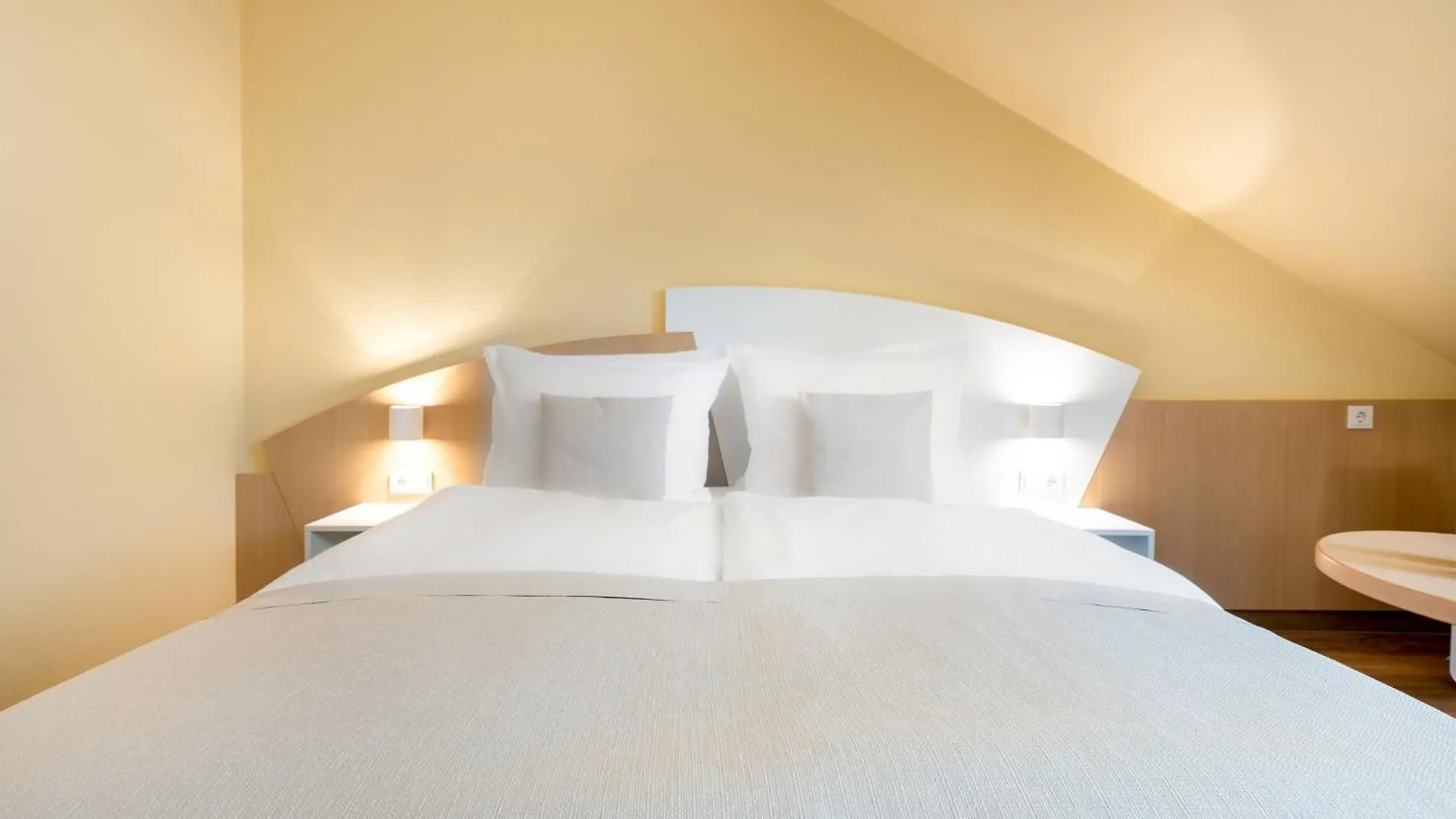 Garner Hotel Erlangen Sud By Ihg
